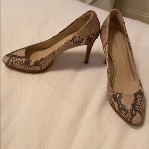 Like new coach heels